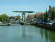 Brücke über einen Kanal