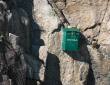 Briefkasten am Felsen
