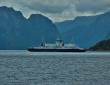 Fähre am Fjordeingang