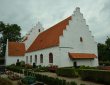 Kirche mit Friedhof